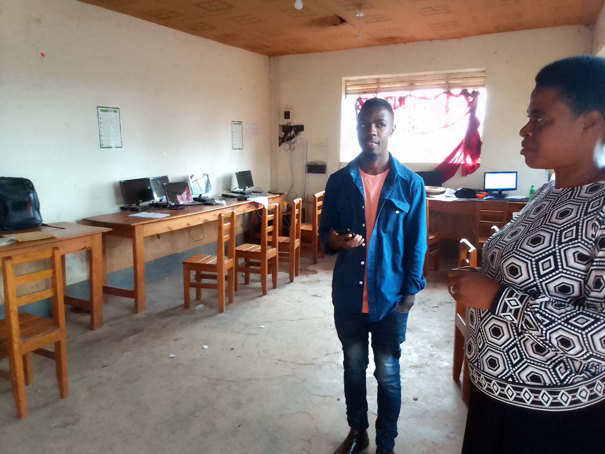 Kaboyo S.S, a 40 year old government aided school operates on 8 solar powered computers, without science and computer laboratories